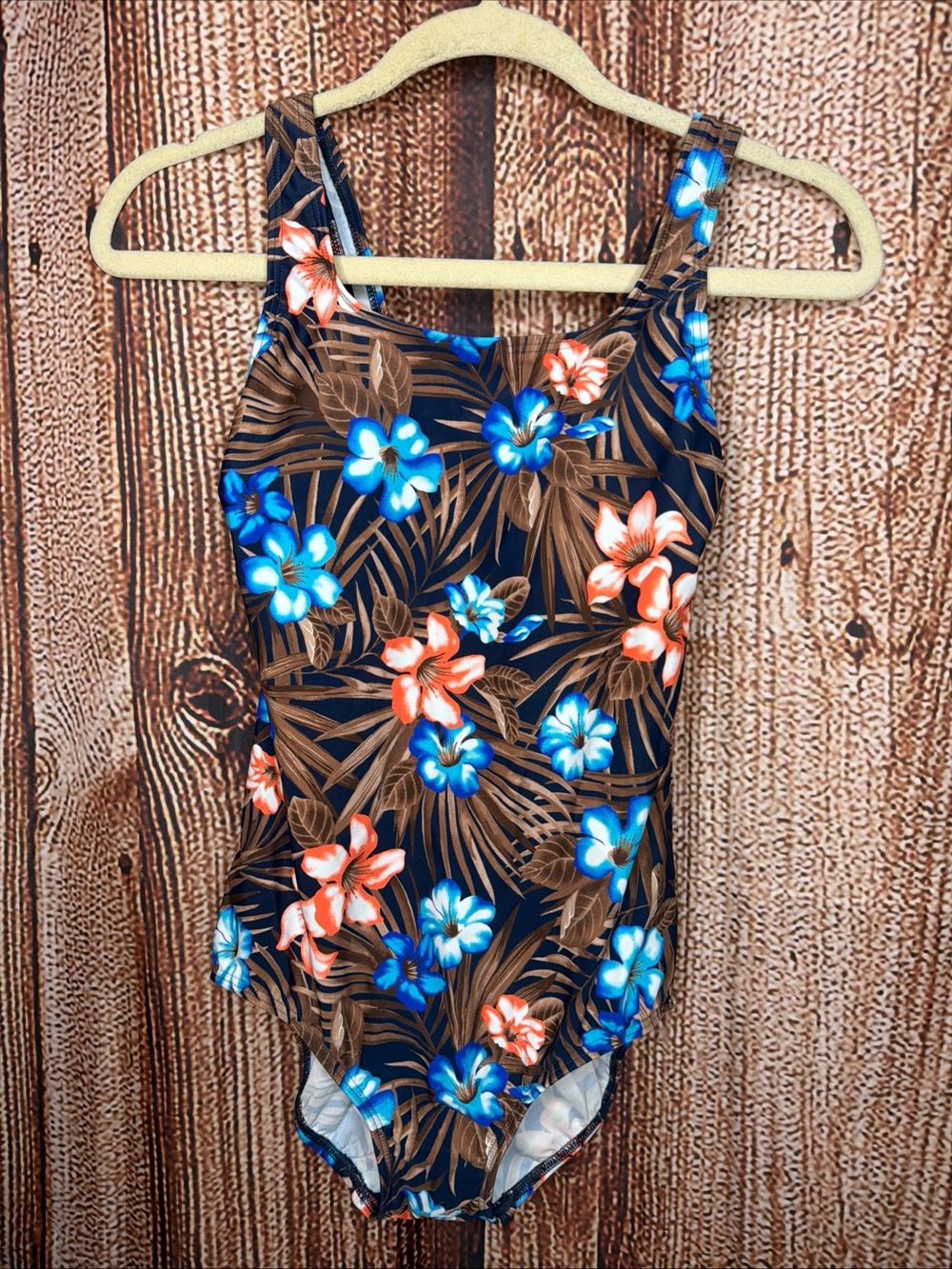 Lands' End Floral Women's One Piece Swimsuit Size 4 Lycra xtra Life NWT